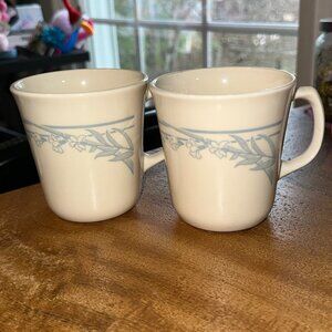 Pair of Vintage Corning Corelle Blue Lily Coffee Cup Mug Floral Spray Beige Repl
